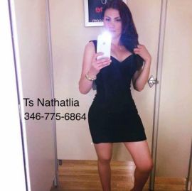 Model Nathalia