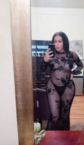 Valeria hot