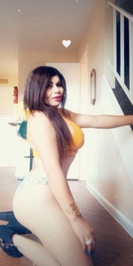Vane Hot