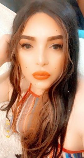 Eiza Chandon