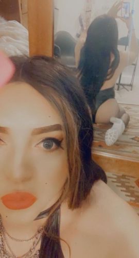 Eiza Chandon