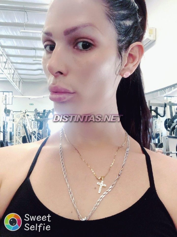 Alexandra Velázquez 