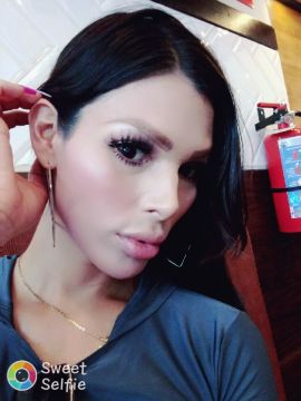 Alexandra Velázquez 