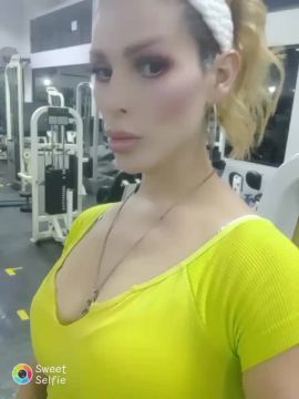 Alexandra Velázquez 