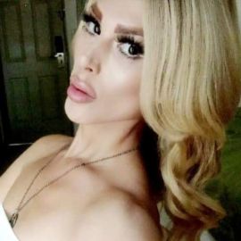 Alexandra Velázquez 