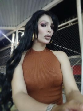 Alexandra Velázquez 
