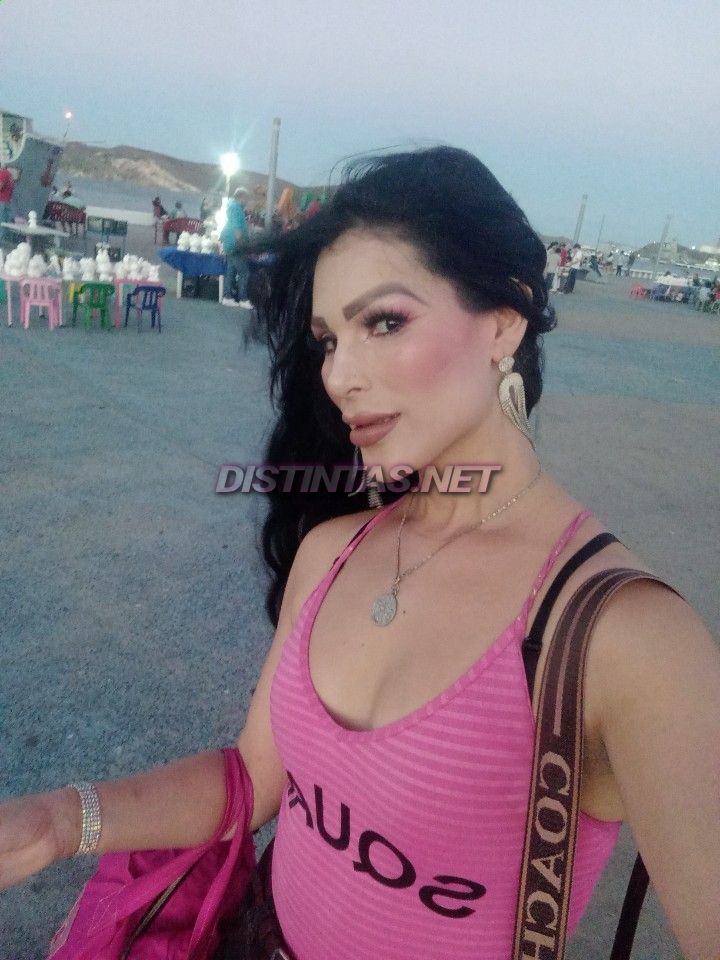 Alexandra Velázquez 