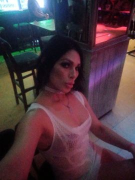 Alexandra Velázquez 