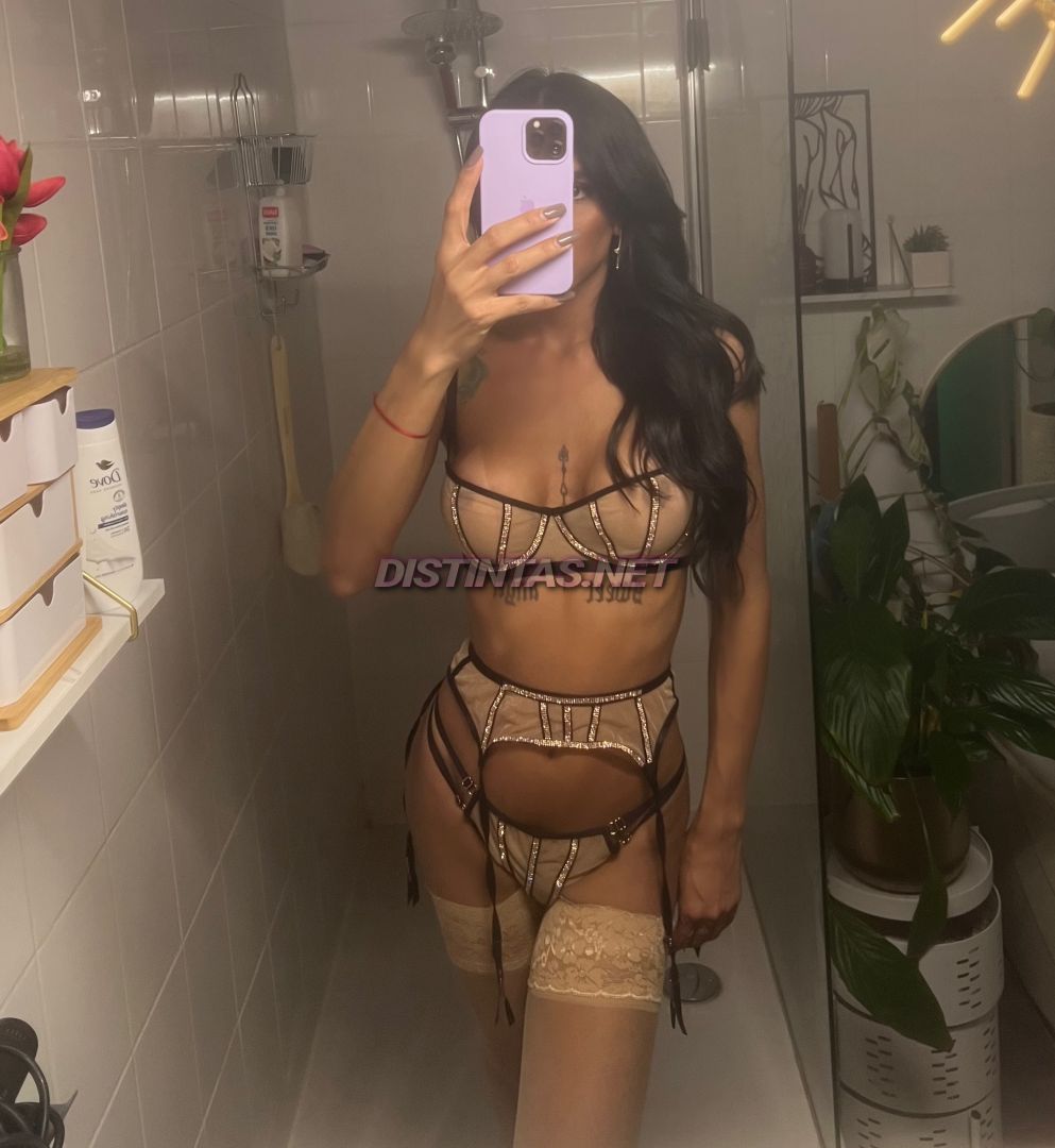 Paula Ferrari