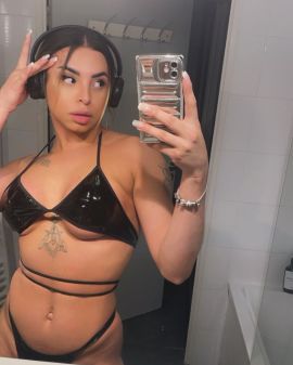 Francesca Petrovicky 