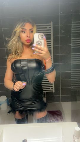 Francesca Petrovicky 