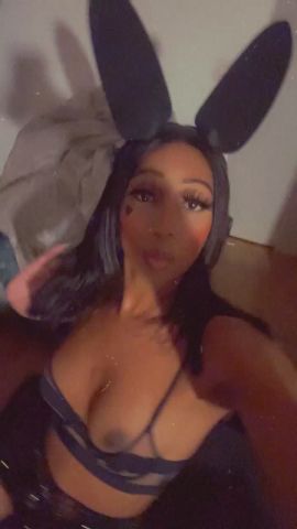 Amber Black