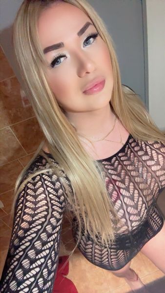 ✨ Hola a todos ✨

Mi nombre es Helena Vauxhall, una chica trans muy femenina, encantadora y con muchas ganas de compartir momentos inolvidables. 💄🌹💋

Me encanta disfrutar de la vida y asegurarme de que tú también lo hagas a mi lado. Soy divertida, sensual y siempre dispuesta a dejar huella en tu memoria. 🎉🔥😉

💎 Lo que ves en mis fotos es lo que tendrás frente a ti. Real, cercana, espontánea... y con ese toque irresistible que te atrapará desde el primer instante.

Podemos compartir planes únicos, cómplices, íntimos o atrevidos… todo con elegancia y ese toque especial que solo yo puedo darte. 📲💃👠

¿A qué esperas para llamarme? Estoy lista para ser tu mejor aventura. 😘💌🌟