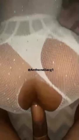 Anthonella C