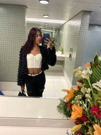 Anthonella C