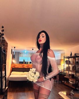 Amanda Top