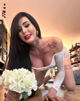Amanda Top