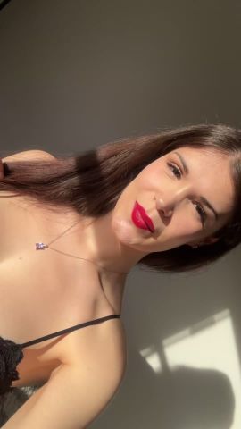 Victoria Jolie