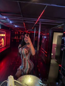 Ximena Golden