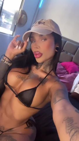 Ximena Golden