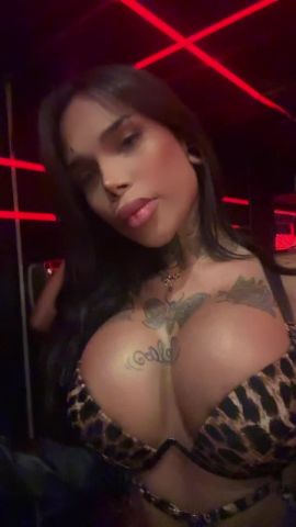 Ximena Golden