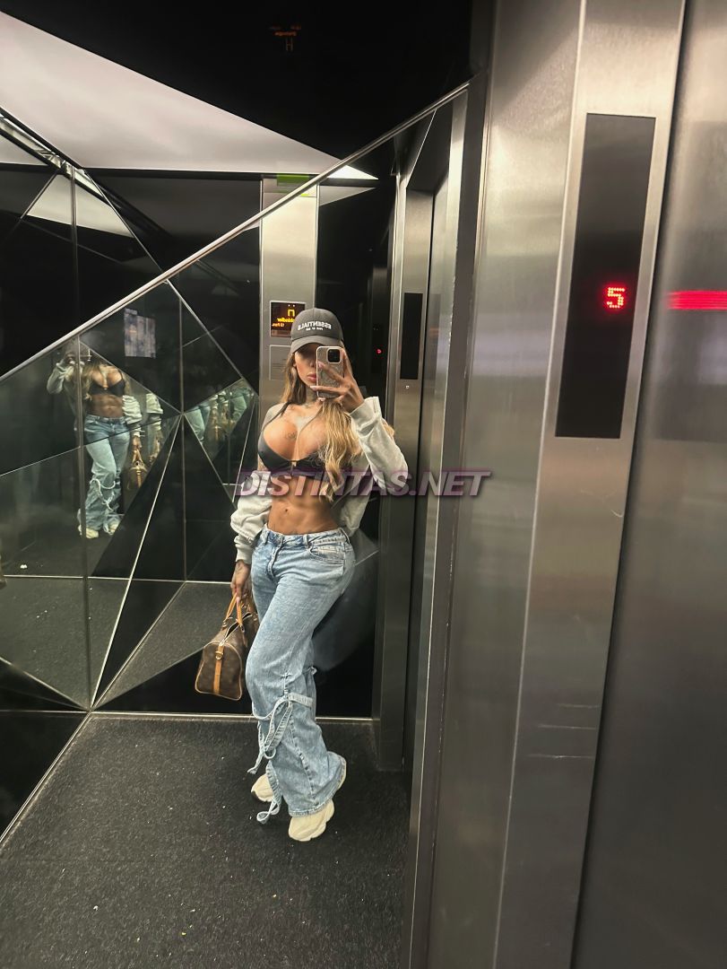 Ximena Golden