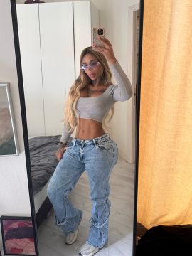 Ximena Golden