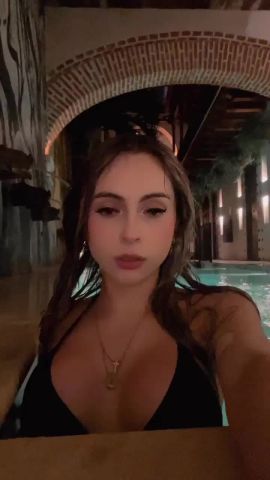 Alexandra Leon