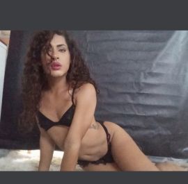 Morenita Caliente 