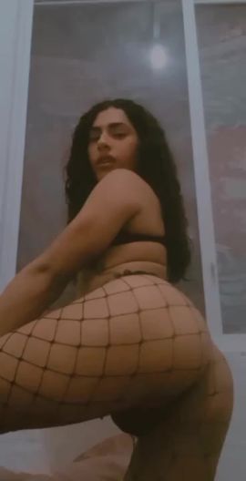 Morenita Caliente 