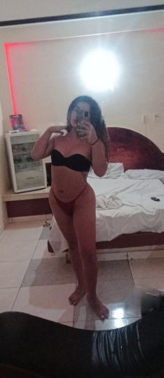 Morenita Caliente 