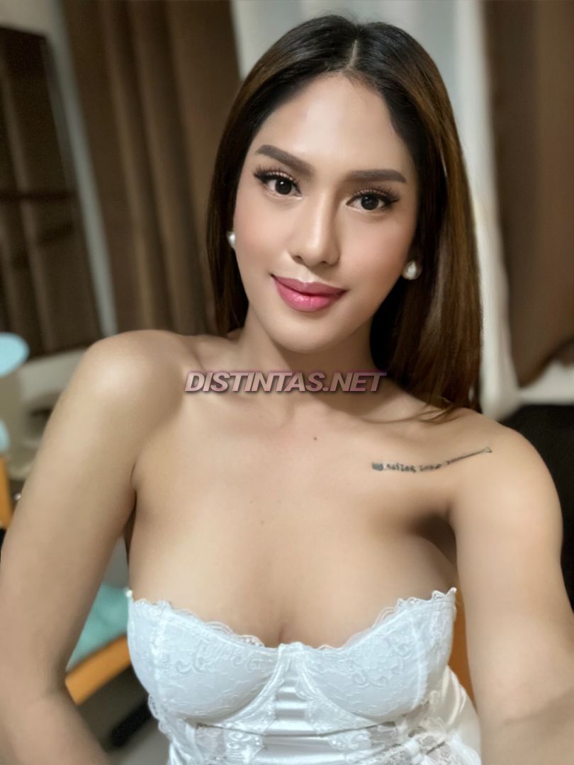 Gorgeous Danna