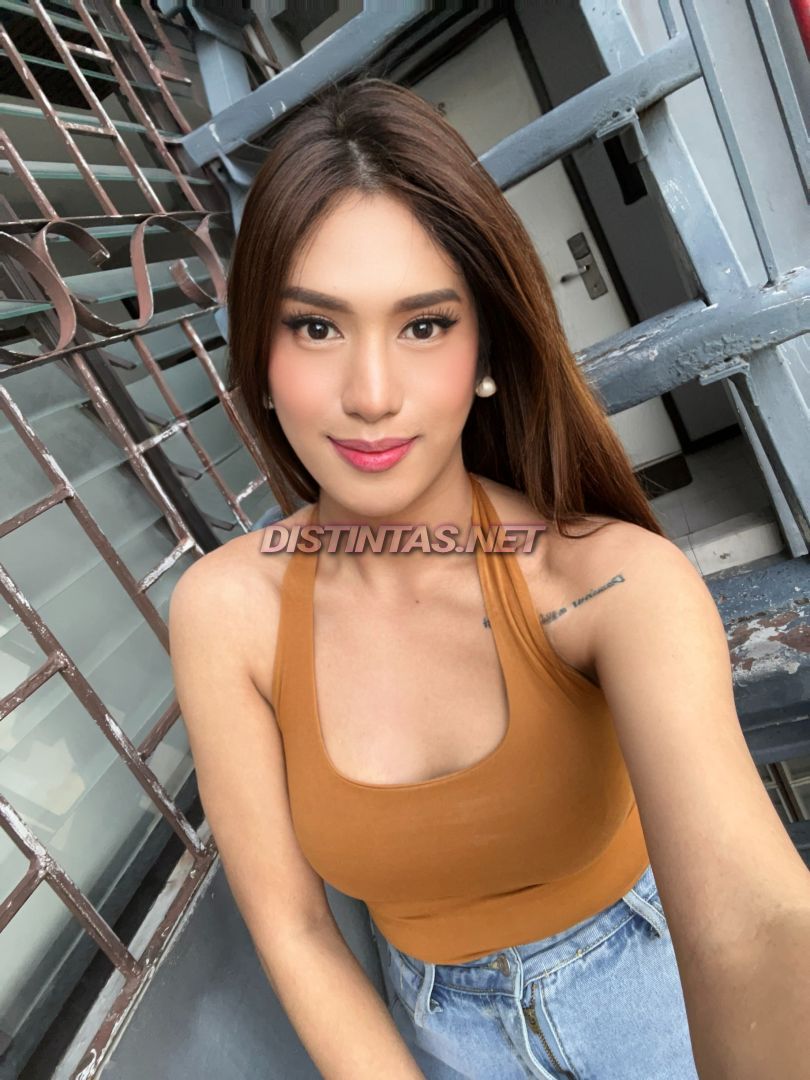Gorgeous Danna