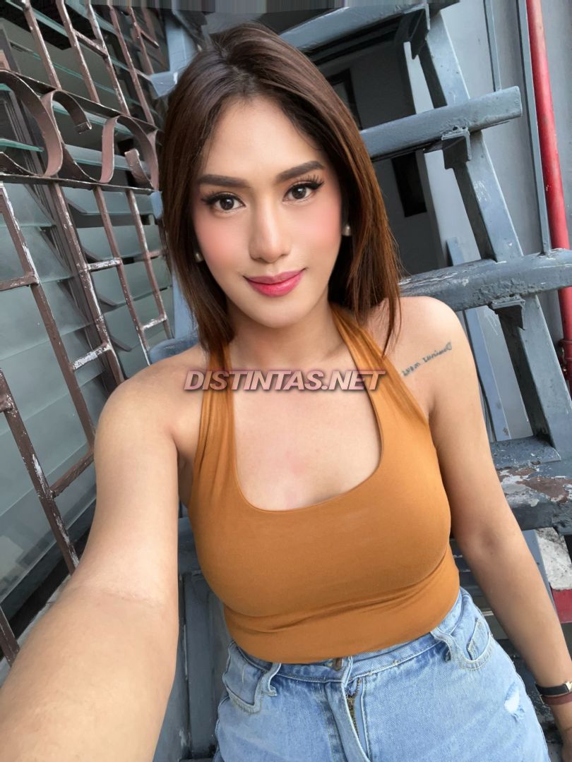 Gorgeous Danna