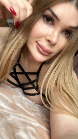 Lady Anna Fox 