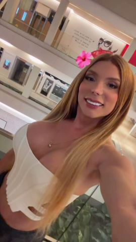 Valentina Smith