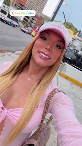Valentina Smith