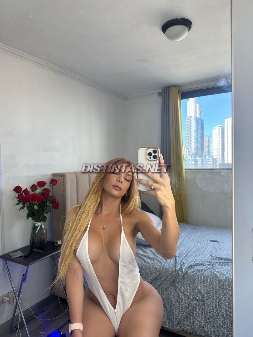 Valentina Smith