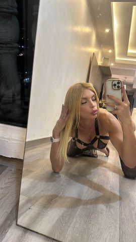 Valentina Smith