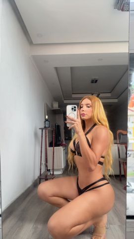 Valentina Smith