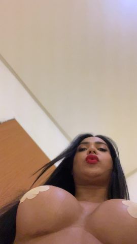 Ariana Bastos 