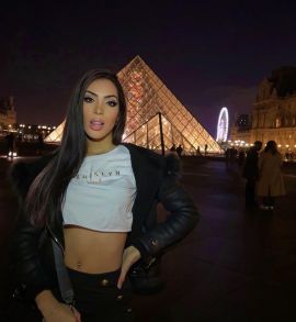 Anitta 100% feminine
