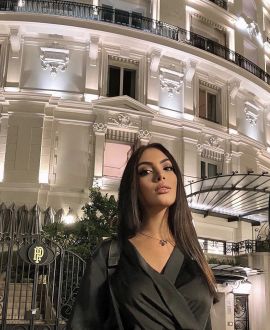 Anitta 100% feminine