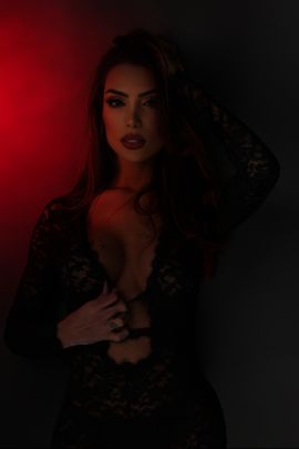 Anitta 100% feminine