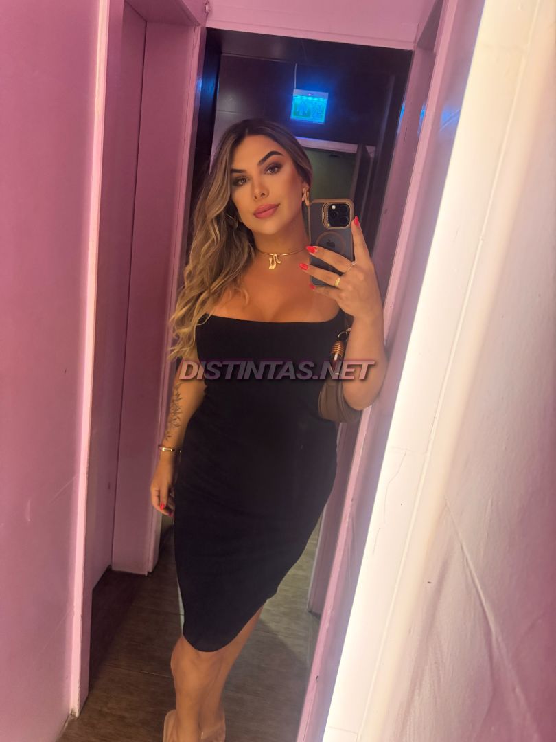 Ella G
