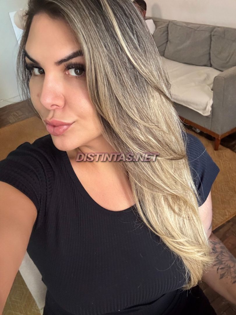 Ella G