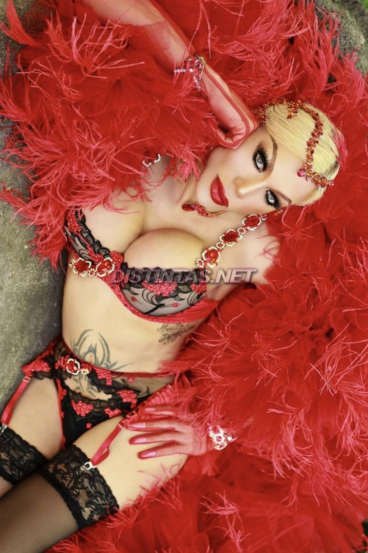 Nina la Divina