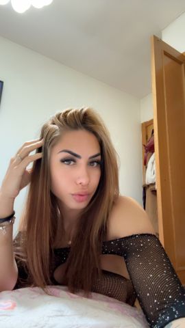 Laura Naomi*