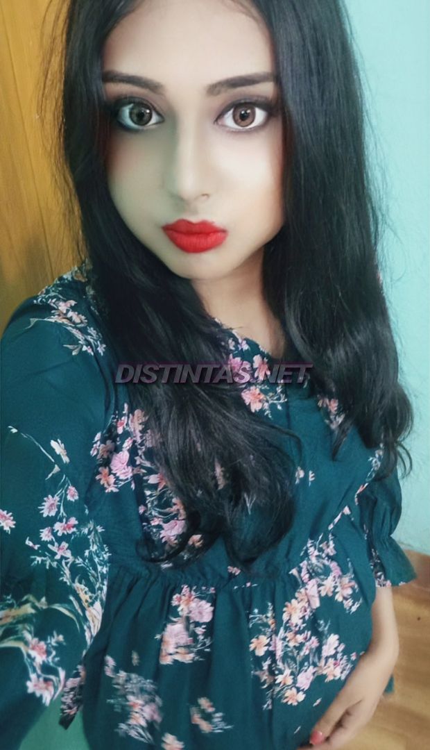  Shemale Sunayna