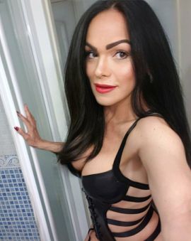Claudia Moura